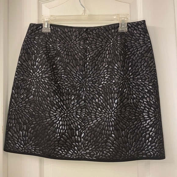 Shimmery faux wrap skirt - Picture 2 of 2